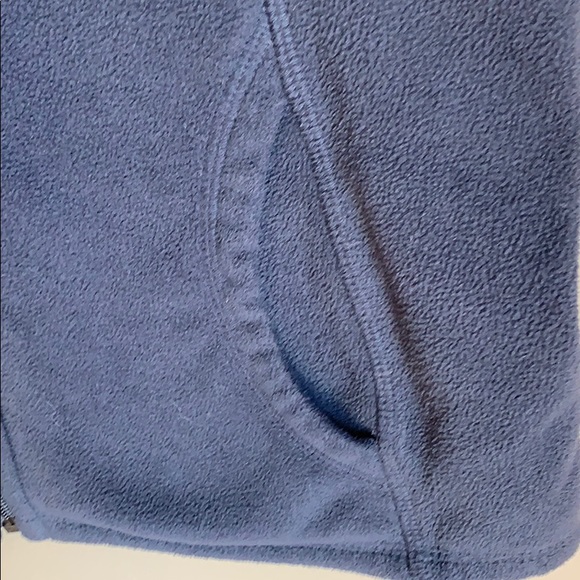 Old navy fleece vest - Picture 3 of 6